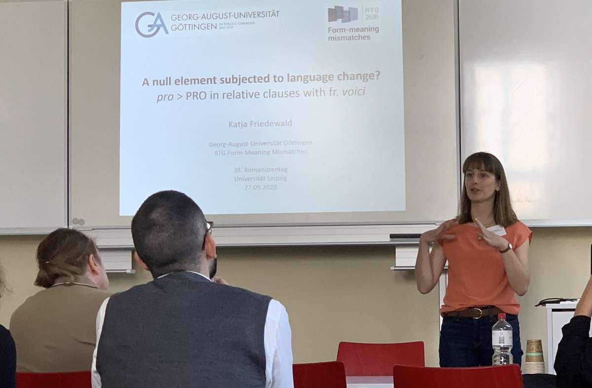 Intense time <a href="/UniLeipzig/">UNIVERSITÄT LEIPZIG</a> ! The two days I spent at the #Romanistentag 2023 were full of new experiences and of course interesting input during the section on null elements. #linguistics #presentatives
