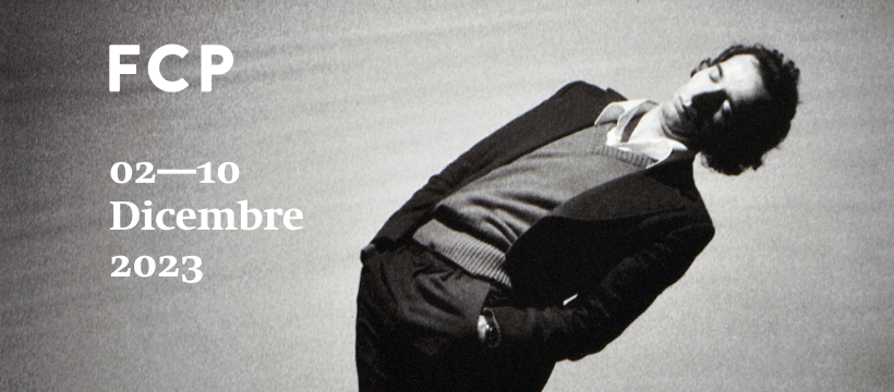 ▶ Ci siamo! Dal 2 al 10 dicembre 2023 torna il Festival del Cinema di Porretta Terme per la sua XXII edizione!  
 
A ritrarre Roberto #Benigni nella locandina è la grande fotografa Luciana #Mulas.

🎞️ Il cinema vi aspetta a Porretta! porrettacinema.com