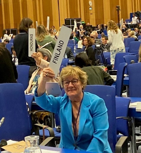 #IAEAGC adopted resolution by 🇫🇮, 🇨🇦, 🇨🇷&amp; 🇸🇬on nuclear safety &amp; security in Ukraine with strong numbers in favor. With this adoption, GC supports <a href="/iaeaorg/">IAEA - International Atomic Energy Agency ⚛️</a> work in Ukraine and calls for Zaporizhzhya NPP to be immediately returned to the full control of the competent 🇺🇦authorities.
