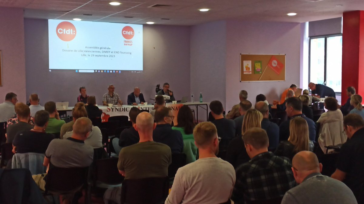 CfdtSiffap's tweet photo. #AGdesdouanesdelille tjs beaucoup de monde pour ce moment d échanges. Un des moments forts de notre organisation https://t.co/fBHd2eSV5Z