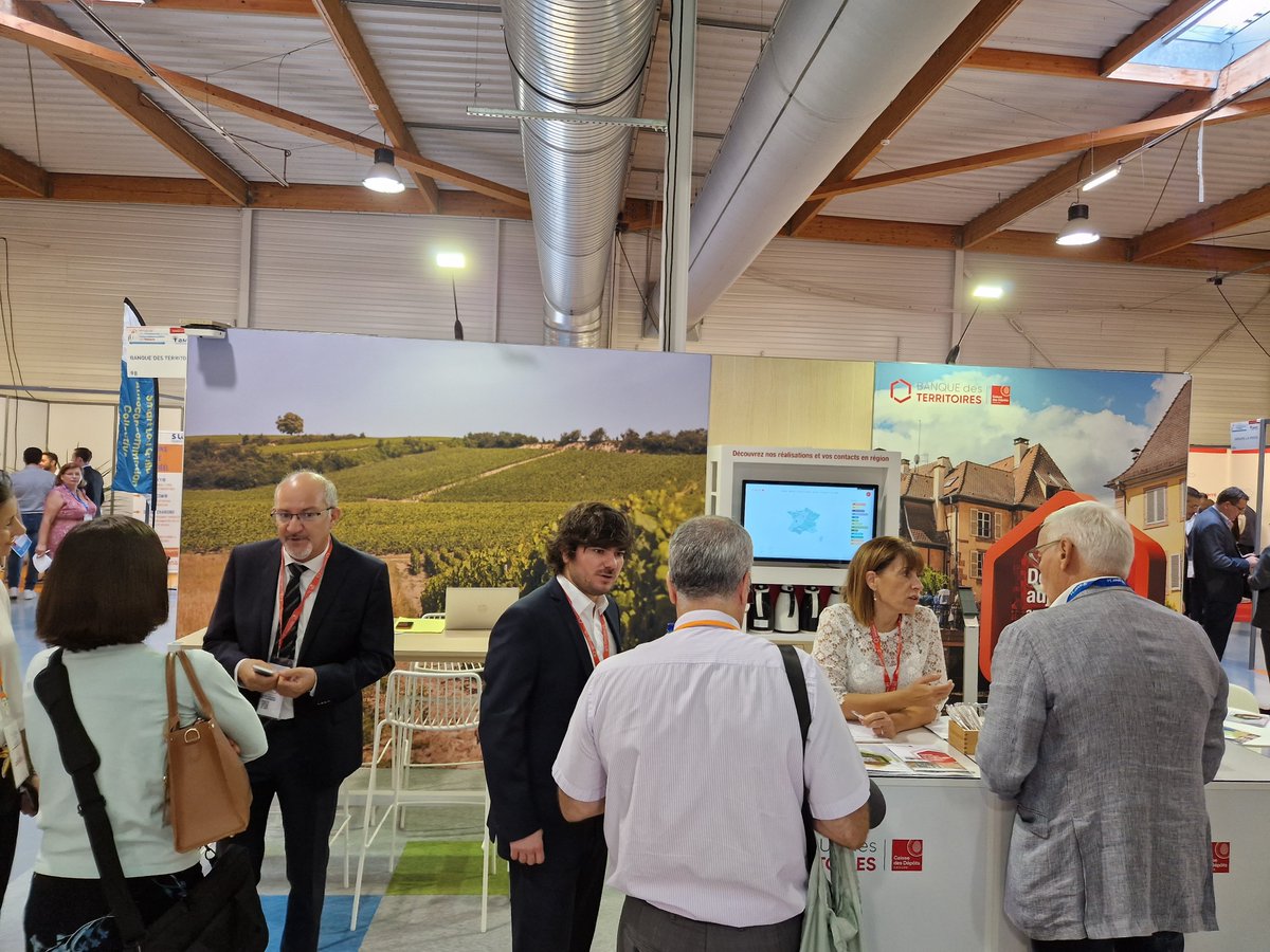BdT_Occitanie's tweet photo. Aujourd'hui, notre équipe territoriale vous attend sur le stand 98 au Salon des Communes et des Interco de l'Hérault à #Béziers
#ProjetsTerritoriaux #Élus #AMF34 https://t.co/rwx7GbfVG5