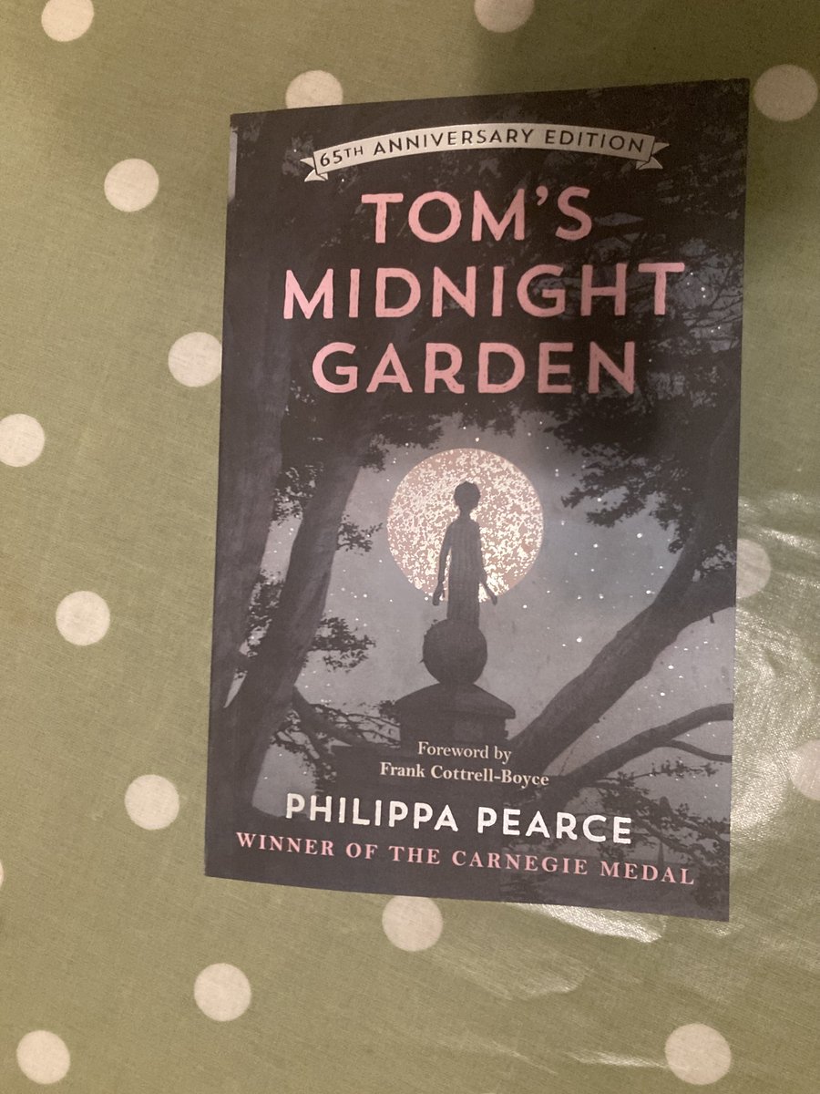 BOOK GIVEAWAY ... There's a gorgeous new edition of Tom's Midnight Garden. The book with the greatest ending of any book. I'll give a free copy to someone who RTs this. I'd love to hear your own memories of this book ...