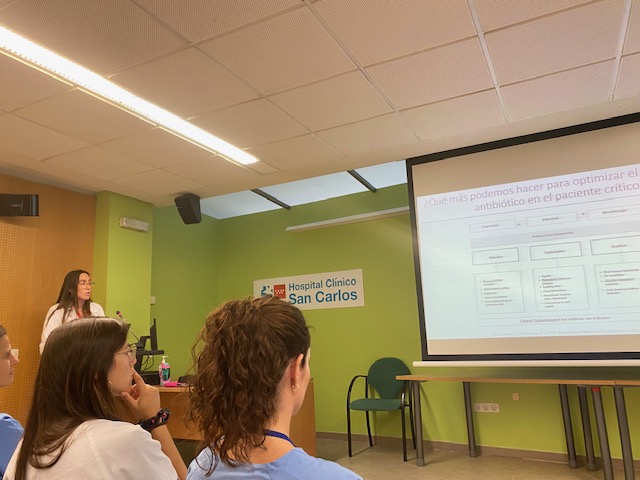 Farmacia Clínico tweet media