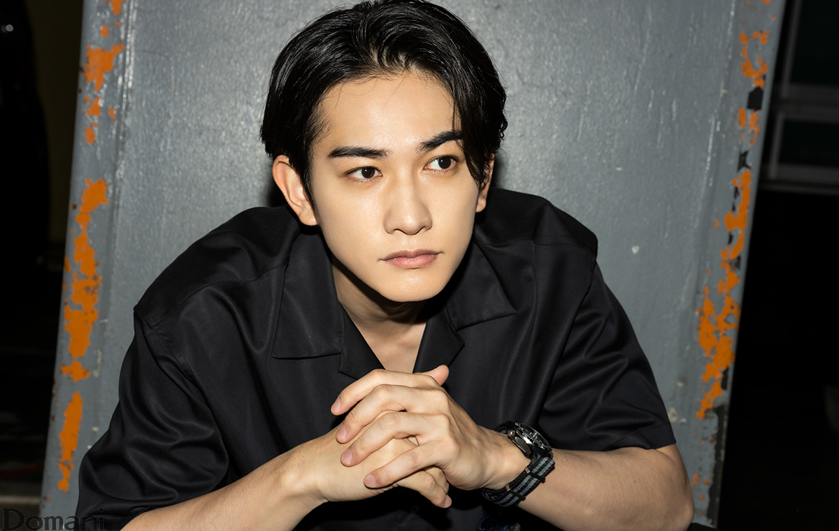 #町田啓太 さんの連載Vol.35、更新しました！
今回はクールさ際立つブラックコーデがテーマということで、撮影はダークさを醸す雰囲気で行いました。インタビューとのギャップにも注目です。

▶︎▶︎▶︎domani.shogakukan.co.jp/918956

#町田啓太effective 
<a href="/gekidanexile/">劇団EXILE</a>
