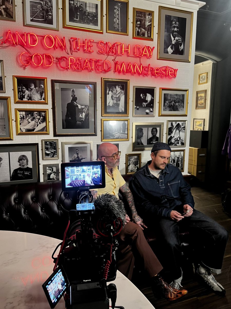 Yesterday, we did more than just scissor work – we had an amazing time filming something exciting with @square. 

The entire day was filled with fun, and working with the team was an absolute dream. 

Watch this space 🎥

#barber #barbershop #behindthescenes #manchesterbarbers