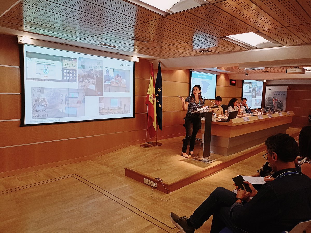 Mar_Na_Be's tweet photo. Participando en las jornadas de Las Escuelas Embajadoras en el @parlamentoUE, promoviendo la educación inclusiva, porque si no es inclusiva no es educación https://t.co/uVgbJTG4bs