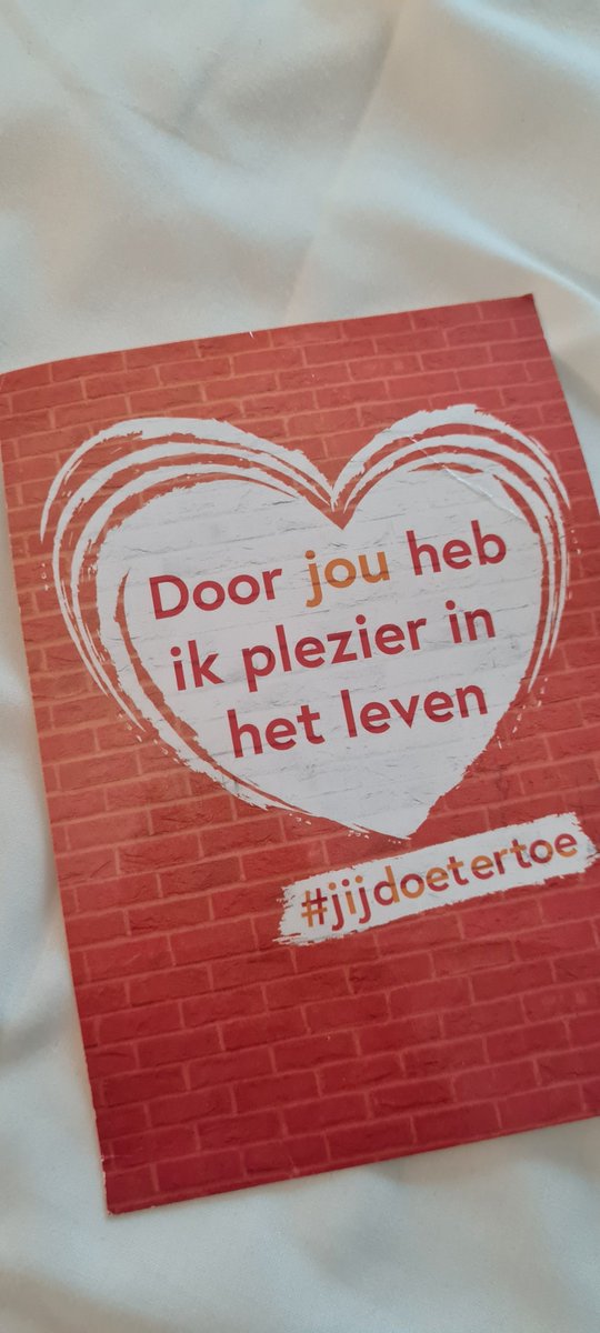 Thanks to 2 of my dear #ICU-nurse colleagues from @nexcob who send me this beautiful postcard! 😀👍

Found it as a very nice surprise 🫢 in my mailbox 📬 when returning from vacation. 

#samensterker #complimentswork
<a href="/radboudumc/">Radboudumc</a>