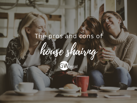 Happy #WelcomeWeek to university students up and down the country 🎓🙌

Are you considering a #houseshare with friends during #university? Check out our #throwback #article first! We look at the #pros and #cons 🏡📝➡️ ow.ly/ov6q50PQ3Lk

#StudentAccommodation #Advice