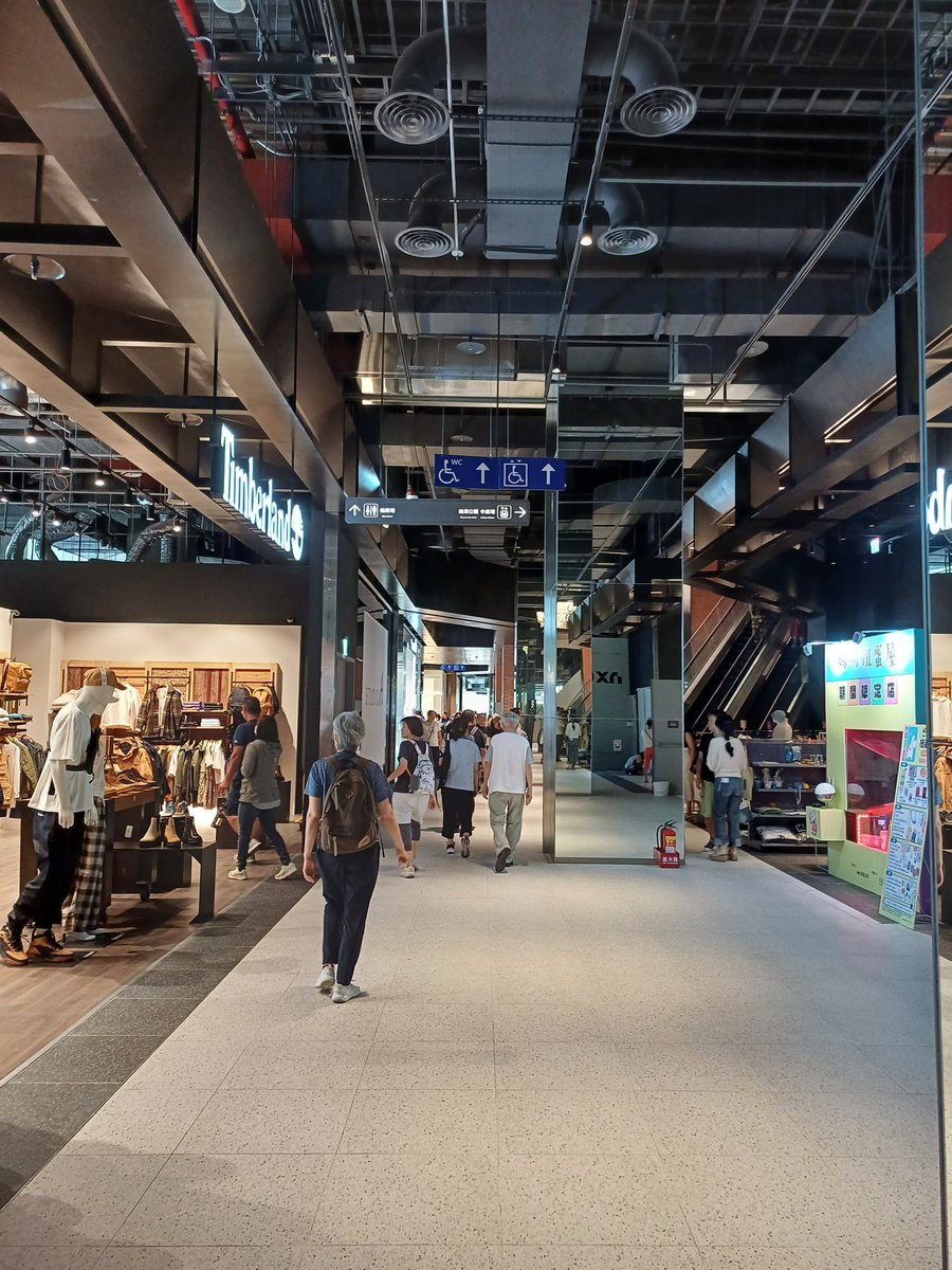 ShanPingChang's tweet photo. 新店裕隆城 https://t.co/6F6C0JFbqU