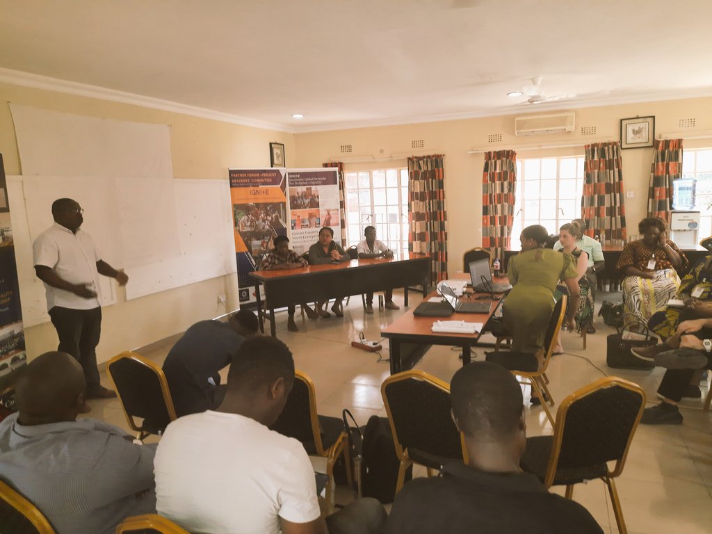 paulatsu2323's tweet photo. "Integration of refugee education into national systems holds the possibility of improving access and quality of learning by refugees and migrants." #Youthvoices #HappeningNow @wuscmw partners forum as Colette sharing... #RefugesMatters #WuscMalawi https://t.co/8Zo18Wfs95