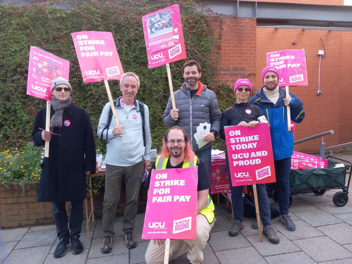Amazing pickets and solidarity this morning. 

Our struggle for fair pay and working conditions continues!

#ucuRISING #UCUstrikes #FourFights

VOTE Yes+Yes in the reballot
