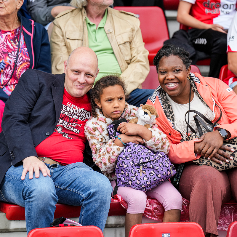 FeyenoordV1's tweet photo. 𝐓𝐢𝐜𝐤𝐞𝐭𝐬 𝐧𝐨𝐰 𝐨𝐧 𝐬𝐚𝐥𝐞! 🎟️

✅ Feyenoord - Ajax (za 7/10)
🆕 Feyenoord - sc Heerenveen (vr 20/10)