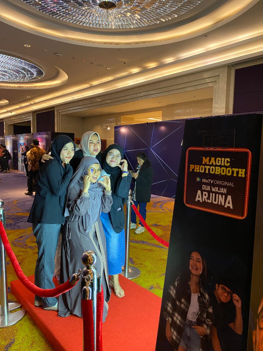 Ya ampuun sepanggung di Jakarta beruntung banget fans Indonesia Xing Zhaolin &amp; Xing Fei yg biasanya haanya mantengin Nonton di WeTV #NontondiWeTV #WeTVAlwaysMore
