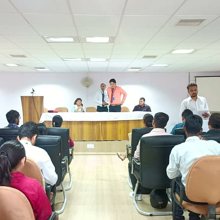 LuPlacement's tweet photo. Placement drives at LU by Central placement Cell was conducted with HDFC and LIVESCIENCES and many other companies . A huge crowd of Students attended and were enthusiastic to get the best job opportunities that were made available to them. https://t.co/s8EYSXiVcy