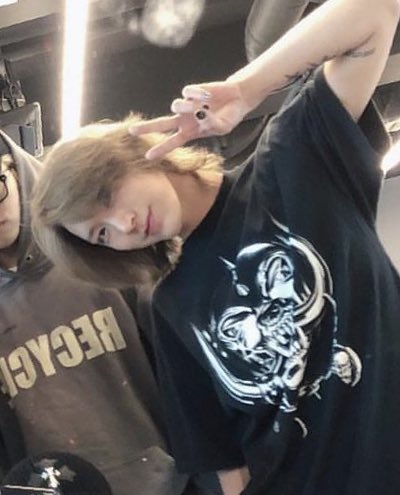 delighttttt_'s tweet photo. หวานมากกกกกกก คนสวยขาสุดๆ ทาเล็บด้วย น่ารักๆๆๆๆ ㅠㅠ💓💓💓💓 https://t.co/9tPrxonDzg