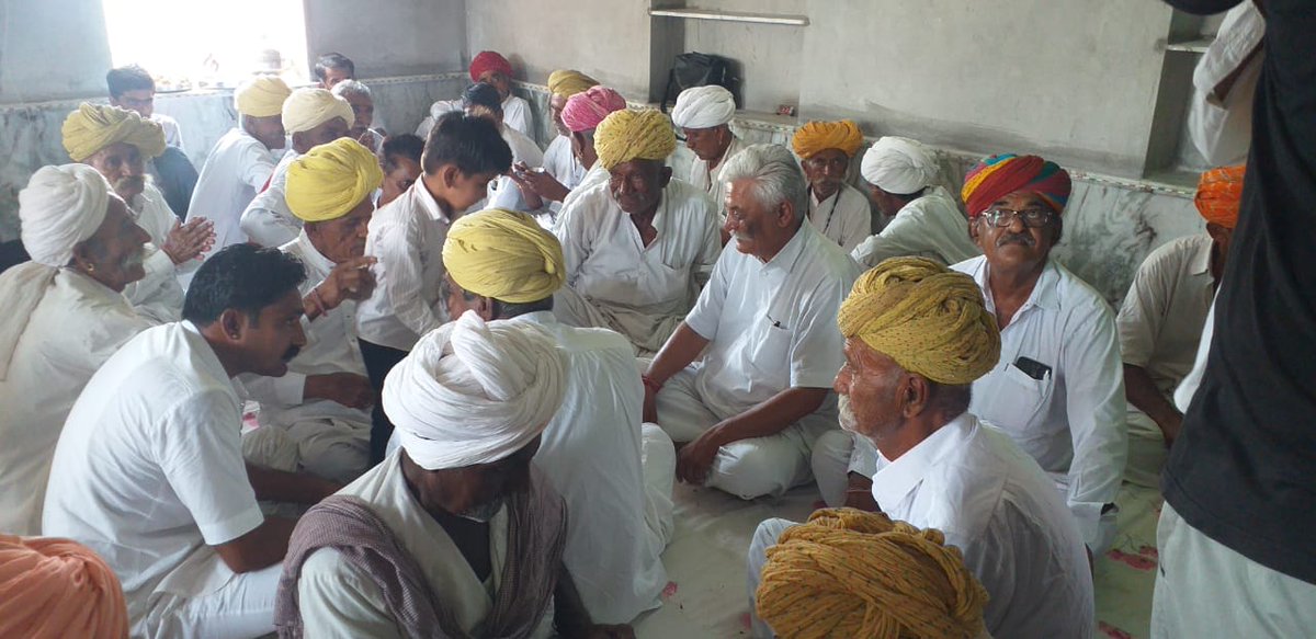 BaytuBalaram's tweet photo. बायतु विधानसभा क्षेत्र के गाँव कानोड़ में इंद्राणियों का तला के श्री उम्मेदसिंह जी राठौड़ नहरी विभाग से सेवानिवृत्त होने पर निवास स्थान पर आयोजित स्नेह मिलन समारोह में सम्मिलित हुआ।

#Kanod #कानोड़ #Baytu #बायतु https://t.co/wr9kaloMlf