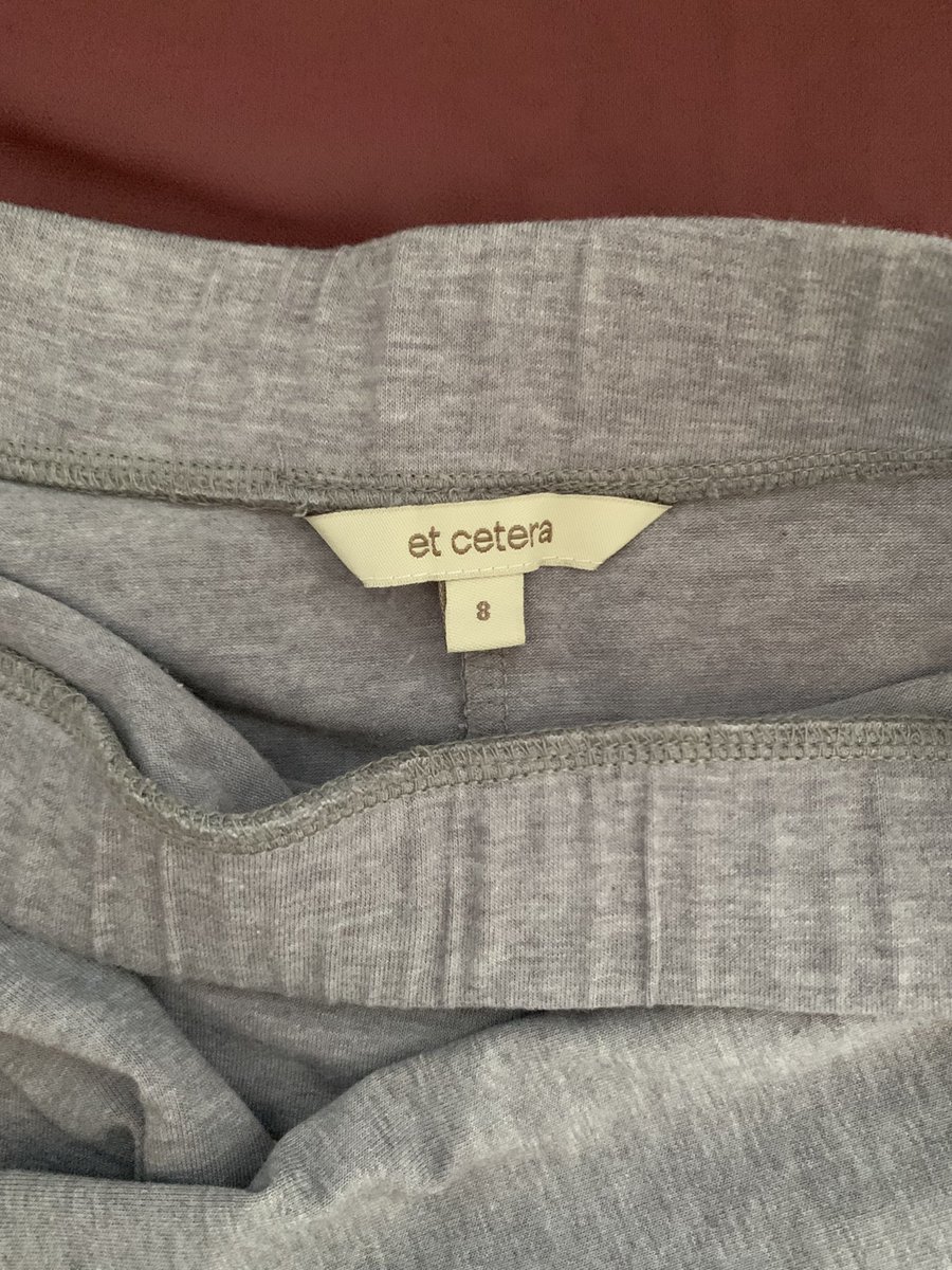 iniunguteam's tweet image. #preloved #zonauangᅠ #bajuthrift  

LINK SHOPEE : shope.ee/3AfZ7DsF9N