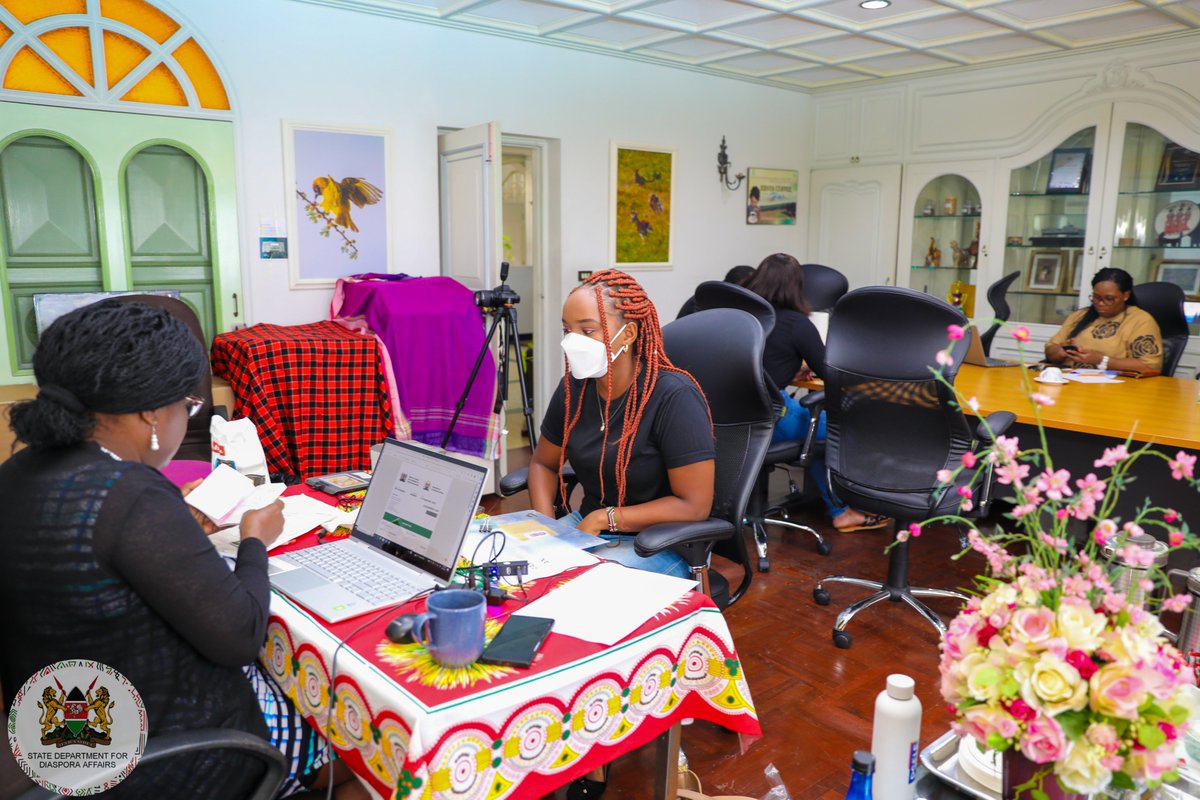 Diaspora_KE's tweet photo. 𝗢𝗡𝗚𝗢𝗜𝗡𝗚: 𝗠𝗖𝗦 𝗜𝗡 𝗧𝗛𝗔𝗜𝗟𝗔𝗡𝗗🇰🇪|🇹🇭

We are live in Bangkok, Thailand, where Kenyans continue to receive services on all their consular needs in Phase Two of the Mobile Consular Services (MCS).
 
#MCS2 #MCSAsia #MCSThailand #MCSBangkok #DiasporaFirst https://t.co/cimfCTXWiW