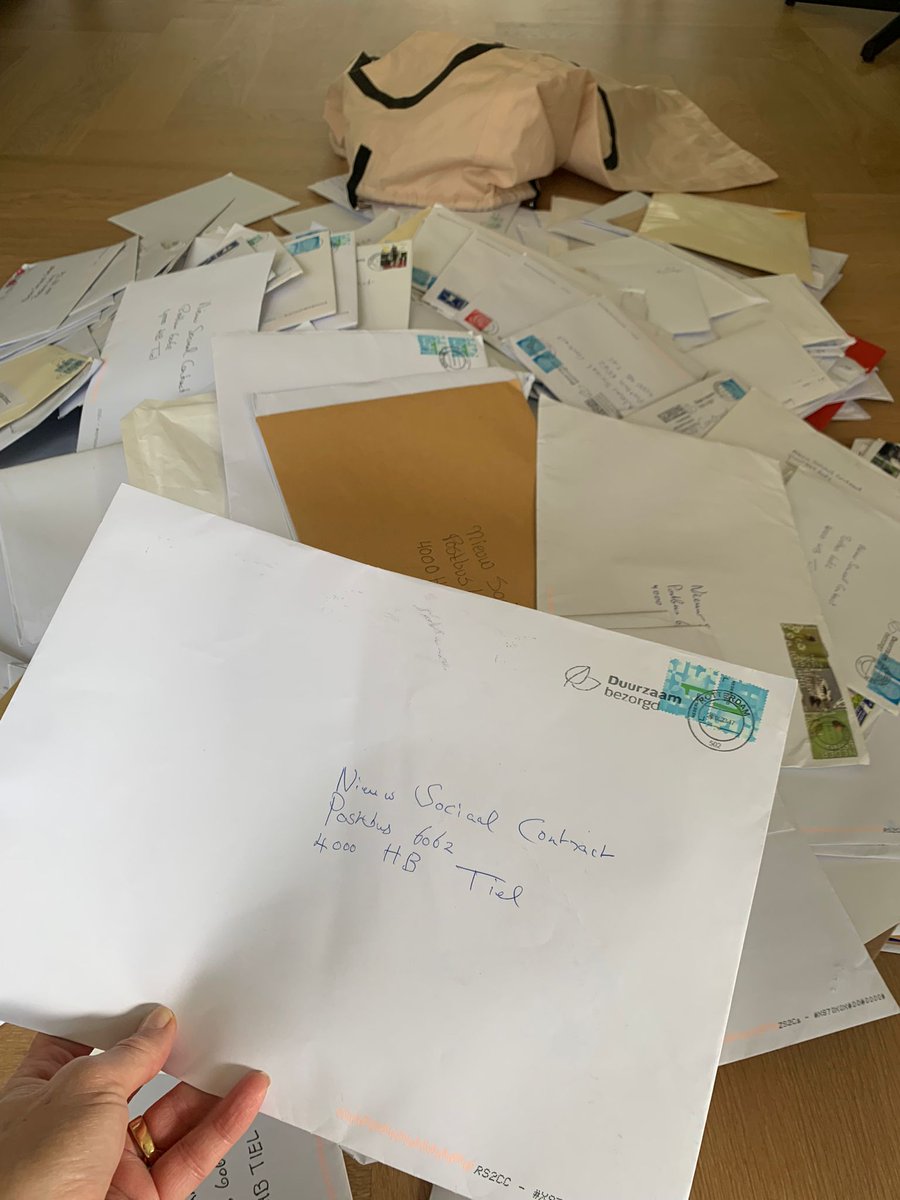 💌 De eerste ondersteuningsverklaringen voor Nieuw Sociaal Contract zijn binnen. We zijn overrompeld door de hoeveelheid. Heel veel dank aan iedereen die hiervoor de moeite heeft genomen!

Nu begint het echte werk: tellen of we genoeg verklaringen hebben in elke kieskring...