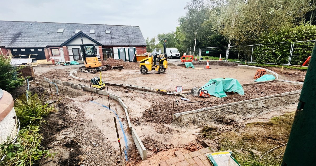 We're proud to be working with <a href="/EVHandJigsaw/">Eden Valley Hospice & Jigsaw Children's Hospice</a> to bring new life to their Carlisle base 🙌  
We're helping to create a specially designed entrance and reception area plus we'll be refurbishing the bedrooms and bathrooms used by children and young people.