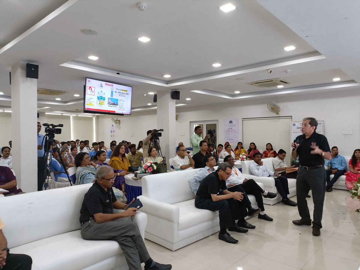 With an AQI of 140, residents of Lucknow, Uttar Pradesh, smoke 7-8 cigarettes 🚬 a day. 

But there's hope!

The S.H.A.P.E UP workshop with <a href="/UPPCB/">satendra pratap sing</a> brought together experts and stakeholders to discuss solutions for health, air pollution, and the environment in Uttar Pradesh.