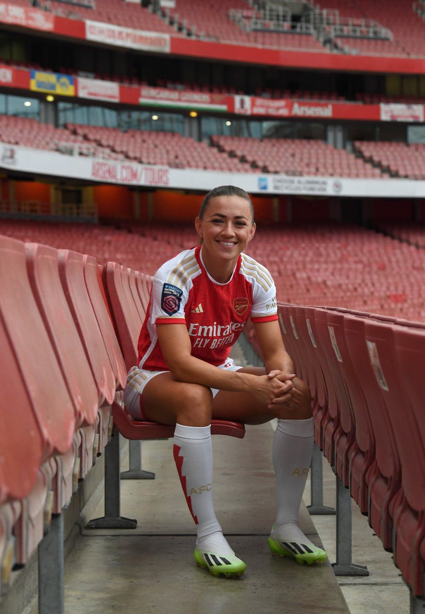 I’m here to stay 😍 Thank you for the love! Nearly 8 years already at this special club and I believe the best is yet to come for us!
See you on Sunday😁❤️🤍