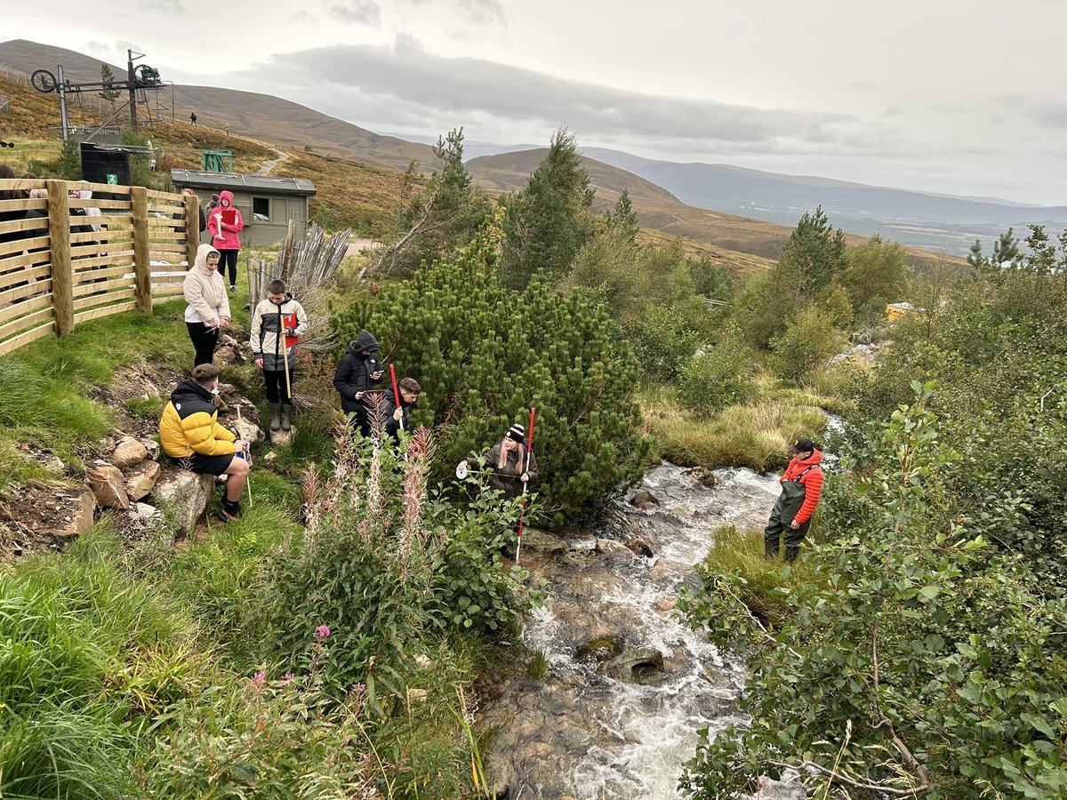 stpaulsgeog's tweet photo. Successful day 1 of Higher Geog fieldwork in the Cairngorms ⛰️🏞️ https://t.co/36FbmQEV0Z