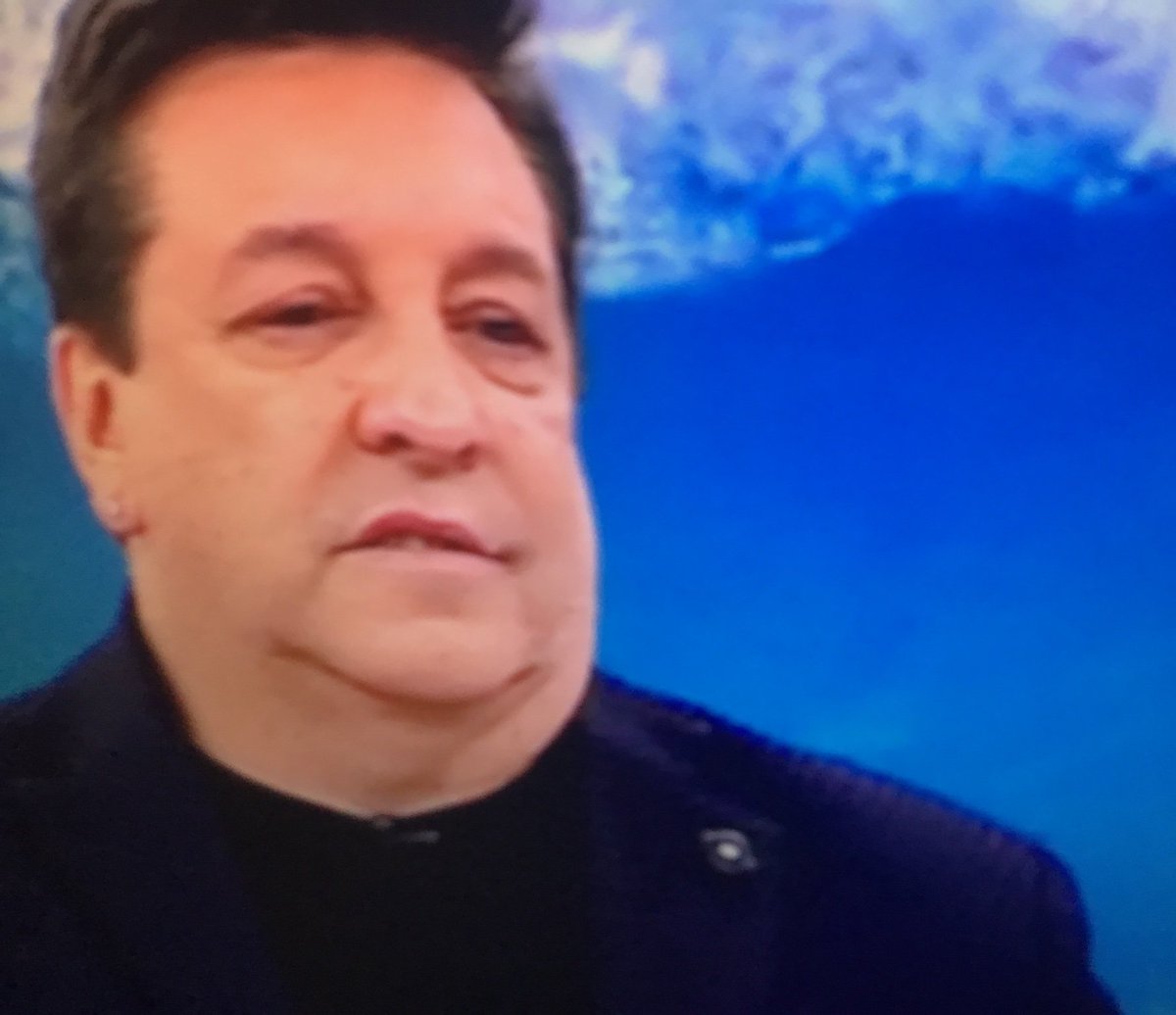 duhunter_t's tweet photo. @MorenoTorner Cox es querido... en el Noticiero AM... LEE #DespiertaConCHV el HT... si te dan! las 2 neuronas! 🤣 de ZURDO RESENTIDO te dejo, una foto! de tu zurdo querido! el pi-can-te! de JC.  🤢 https://t.co/zLm22R1sqW