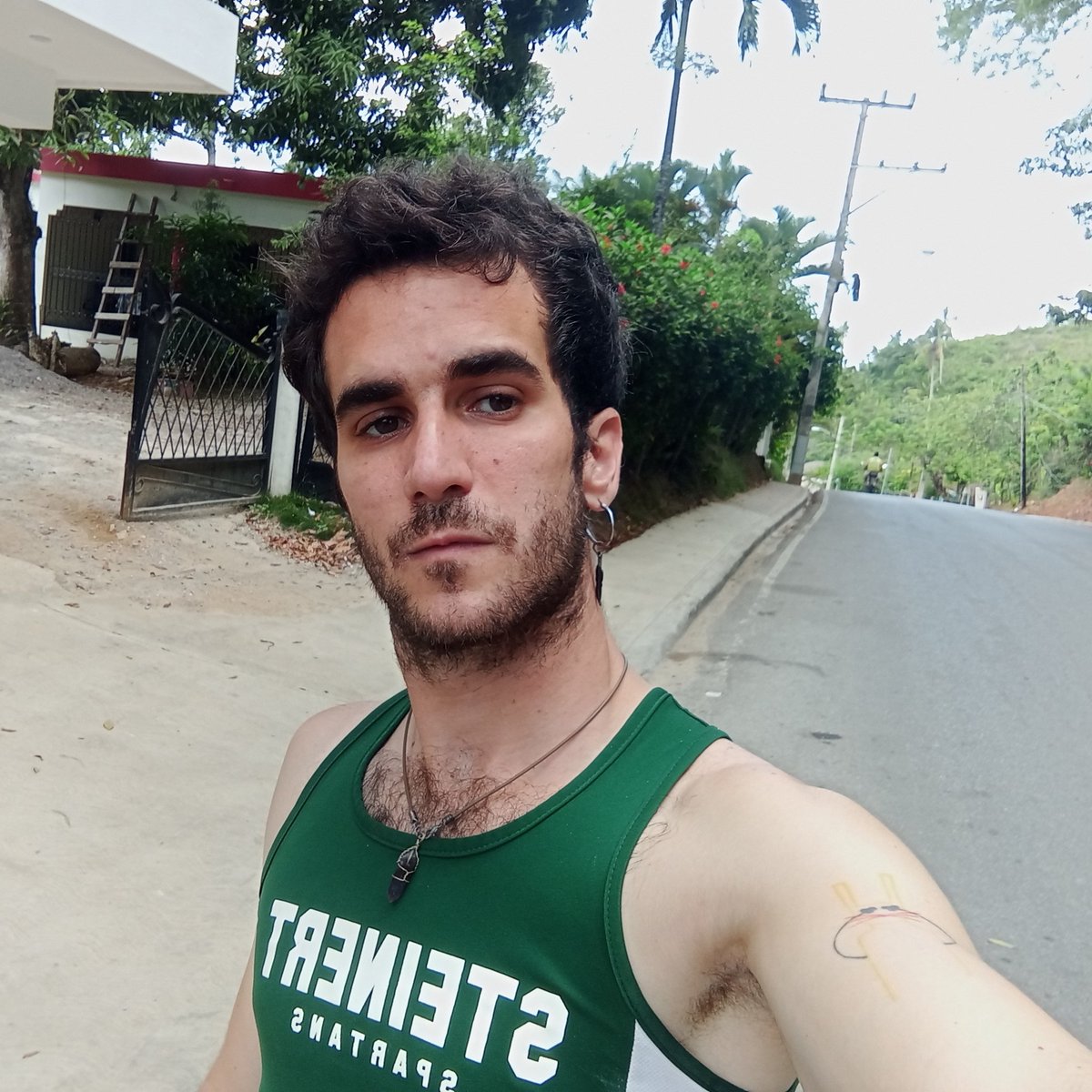 #NuevaFotoDePerfil
Y Feliz viernes para todos! 
Happy friday for everyone.
#NewProfilePicture