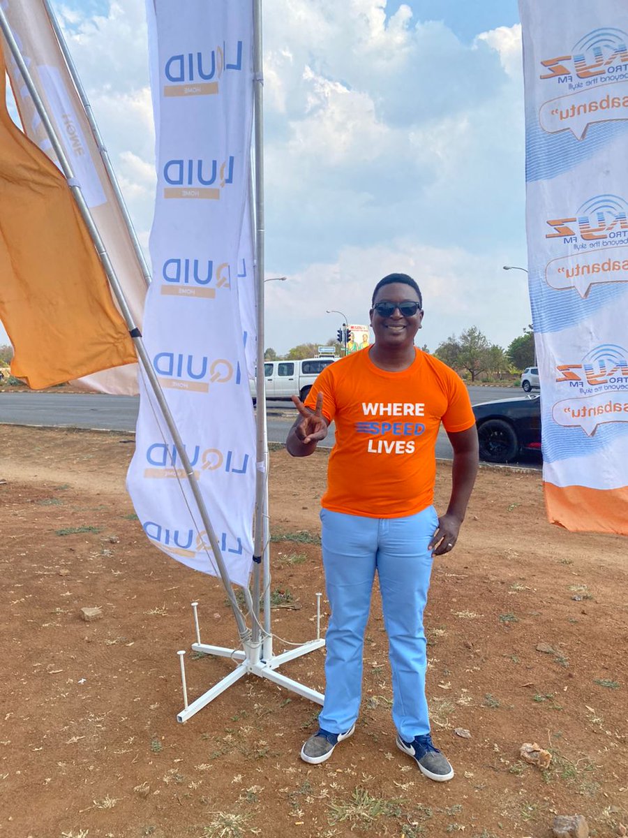 We broadcasting live from Bradfield shopping center with host <a href="/Bkay04/">#iNgongonono</a>  for <a href="/liquidhomezim/">Liquid Home Zimbabwe</a>.Come through and sign up for an affordable and reliable internet connection.
#wherespeedlives
#BeyondTheSky 
#Esabantu