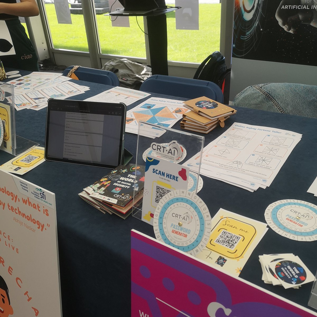 🌤️Super turn out for #EuropeanResearchersNight2023 our team will be here until 8pm - Stop by our stand in the main research village, front square @TCD to learn more about: #digitalworld #privacy #spoofing #phising #digitaladdiction #cookies #VPN #reduceyourdigitalfootprint