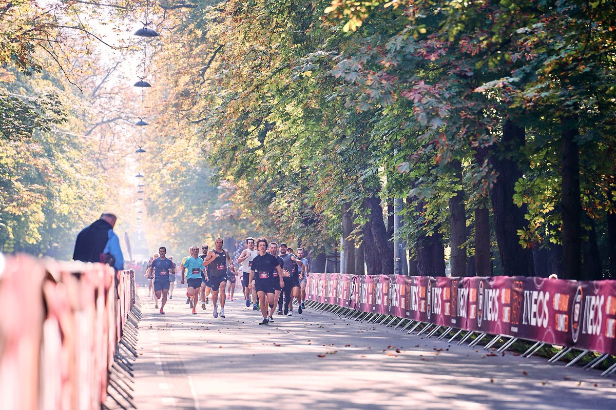 Ready to run like history-makers?

In Vienna, where Eliud Kipchoge broke barriers in 2019, he's back to inspire. Join the INEOS 1:59 Pace Challenge, match his pace, and set your own 1-minute challenge.

Prove that #NoHumanIsLimited! Global launch Oct 12.

bit.ly/3ZwDRwK