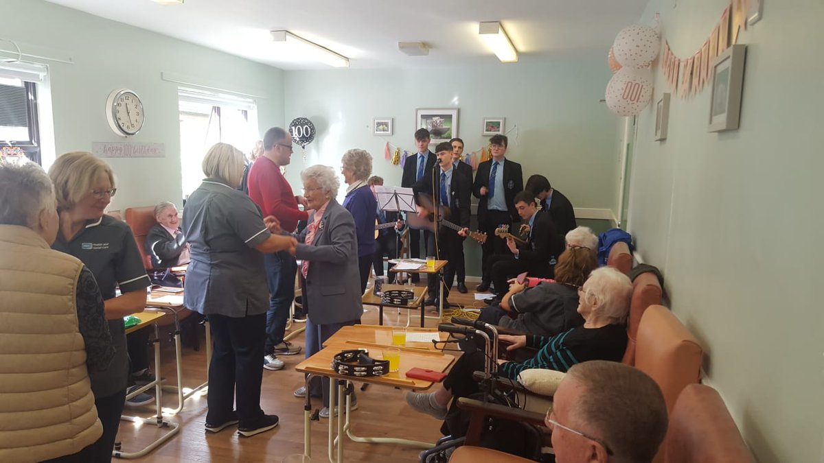 cbsomagh's tweet image. What a pleasure it was for our senior musicians to provide entertainment for Rose and her friends on the occasion of her 100th birthday in Gortmore Day Care Centre🎉🎉🎶🎶🎷.#CBScommunity