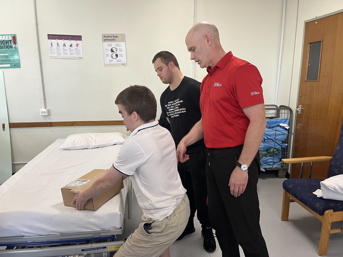 Our interns had some excellent Manual Handling training to at @StGeorgesTrust 
@dfnsearch @cricketgreensch 
#learningdifficulties #learningdisabilities #autism #adhd #audhd #manualhandling #training #nhs #skills #inclusionrevolution #nationalinclusionweek2023 #diversity