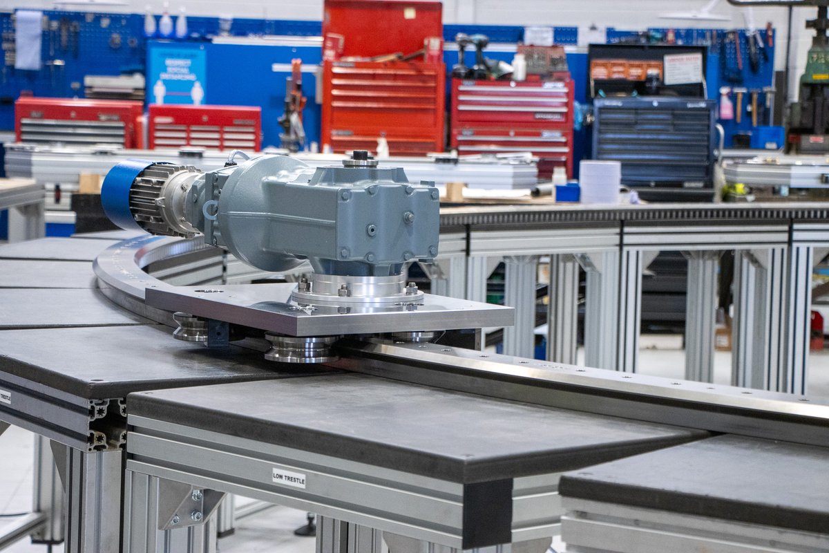 HepcoMotion's tweet image. Check out this huge HDRT rack driven ring assembly, suitable for high load, circular motion applications. Our large heavy duty segmented ring assemblies are available in literally unlimited diameters.

#tracksystem #curvedmotion #rotarymotion #circularmotion #HepcoMotion