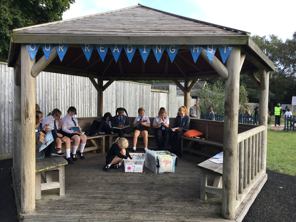JewellAAT's tweet photo. Our brilliant Librarians came up with the fantastic idea of creating an outside reading space for children to enjoy at break and lunchtime. Take a look at our new reading hut in action today! https://t.co/I4Vvbrsfsa