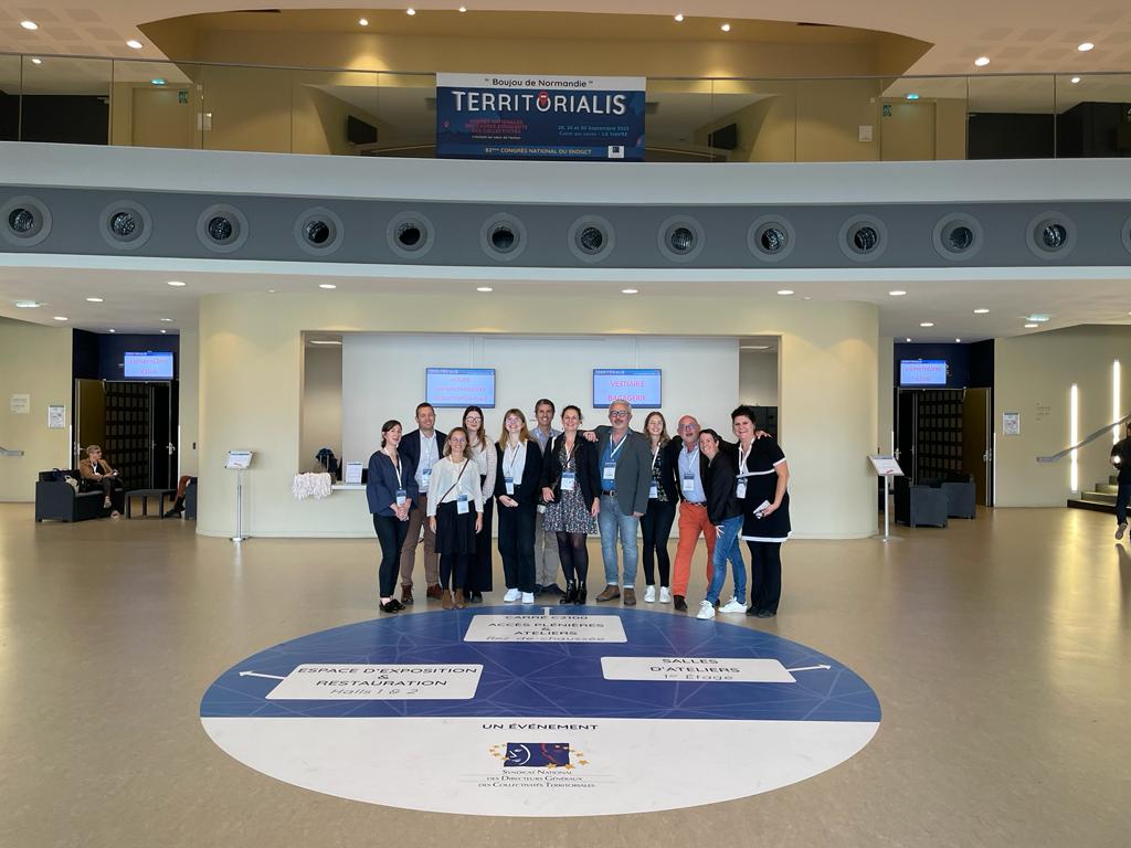 IDEAL_Co's tweet photo. Clap de fin pour le 82ème Congrès national du @SNDGCT et #TERRITORIALIS : L’humain au cœur de l’action.
@IDEAL_Co est ravi d'avoir participé et de vous avoir accueilli à notre stand.
Un grand merci à @SNDGCT pour cette édition inoubliable !
#idealCO #collterr #fonctionpublique https://t.co/tZ17pfo5MK