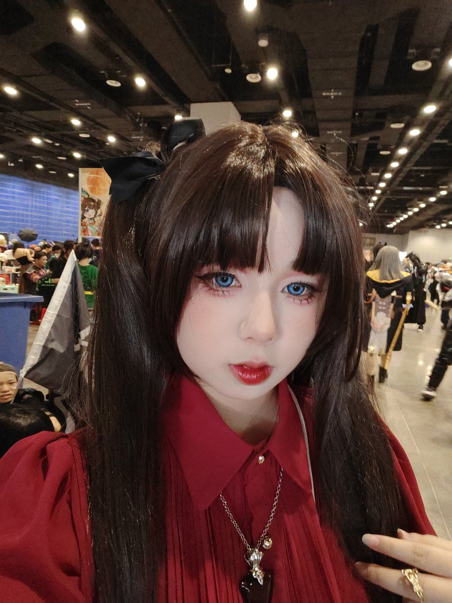 ilsdelsu1's tweet photo. 这年头还有人cos远坂凛？！
（我们fate才没有过气呢！！！）
#远坂凛 
#FateStayNight 
#遠坂凛です 
#cosplay https://t.co/skwvb8YKV8