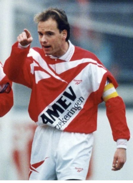 RagingRed tweet media