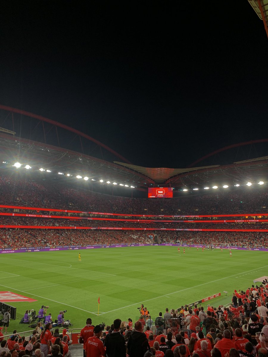 #zerolugaresvazios
Vendo bilhete para hoje, Curva entre emirates e mais vantagens. Piso 0 sup.