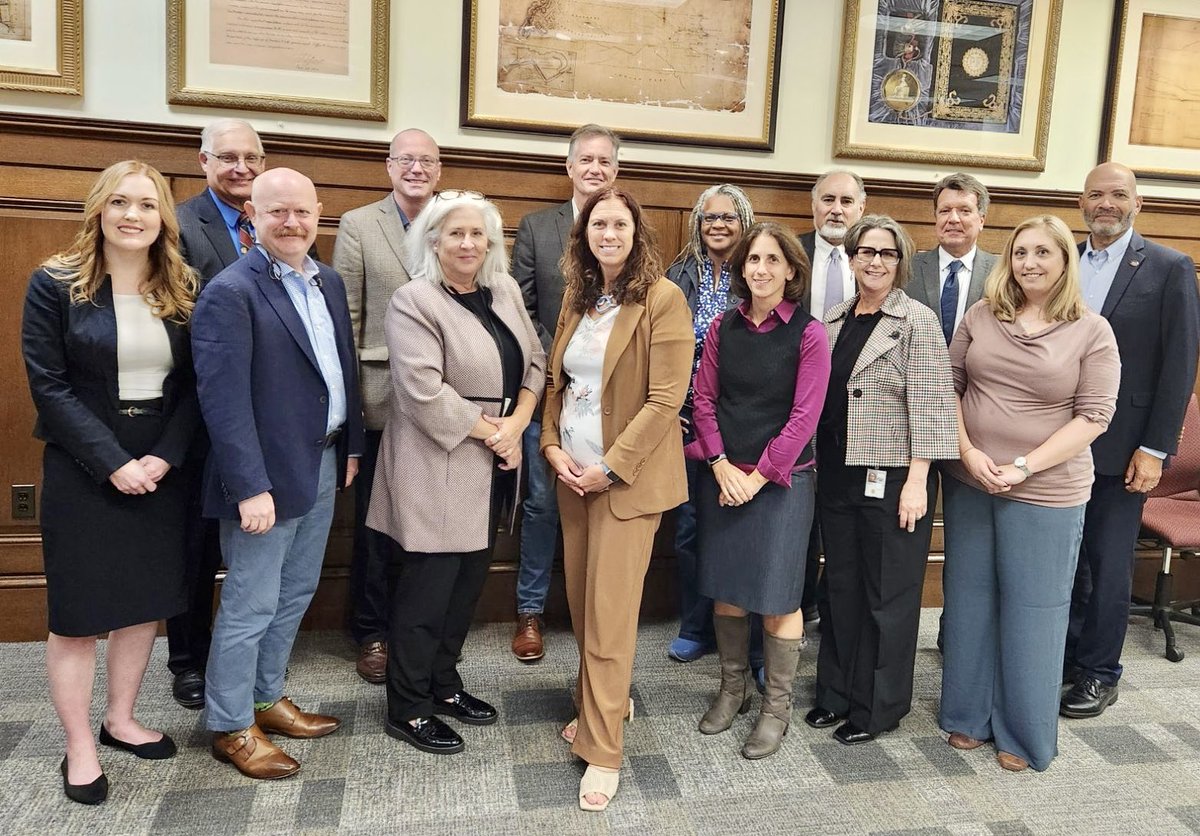 AOTUS11_Shogan's tweet photo. Yesterday I met with all of our extraordinary presidential library directors. They do an amazing job with preserving and sharing our nation’s history through the lens of the presidency. Get your presidential library passport and visit us soon! https://t.co/iCRDpd9H5q