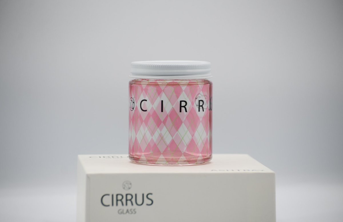 CirrusGlass's tweet photo. Argyle is for more than just socks and sweater vests 💨💨

Stash your flower somewhere classy!

#CannabisCommunity #Mmemberville #SmallBusiness #art https://t.co/pI9FgBstoD