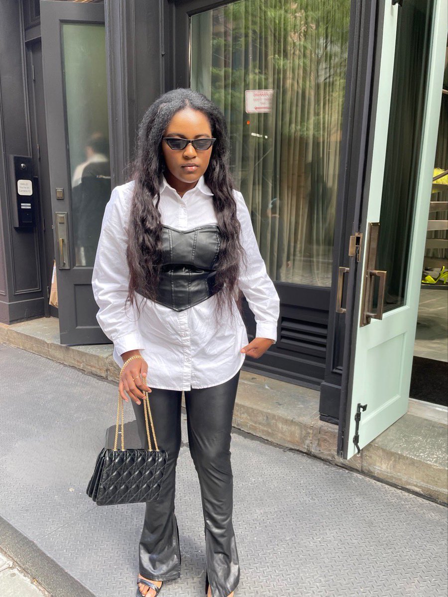 tataroyals's tweet photo. #fashionweek #minimaliststyle #newyorkfashiondesigner #pintrestgirl #effortlesslychic #styleinspo #feminineurge #newyorkfashion #newyorkfashionblogger #tataroyals #pinterestinspired #stylecreator #fashioncreator #tata #fashionmodel #fyp #pintrestaesthetic #style https://t.co/RbltXpzHqL