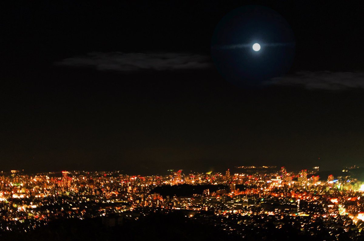 StoneWu92's tweet photo. Happy full moon day！Mid-Autumn Festival.  Hiroshima city. https://t.co/N1jSd8yYH6