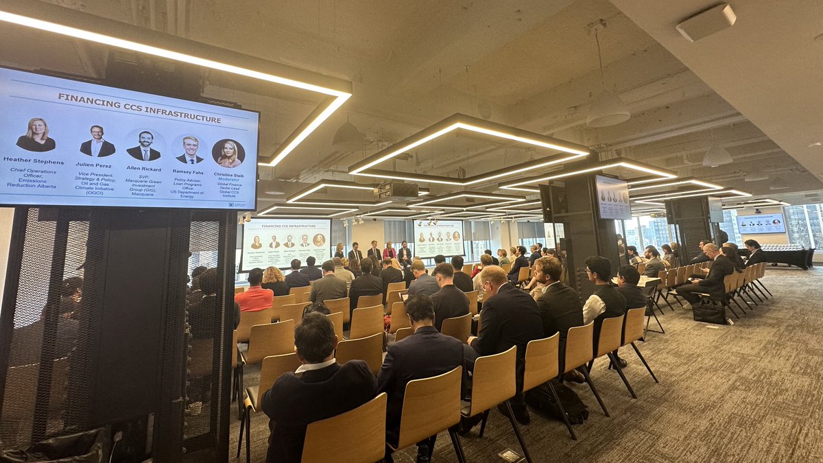 GlobalCCS's tweet photo. 🎉 Thanks to those who joined the 2 events the Institute co-organized during this year's #ClimateWeekNYC that saw record-breaking levels of interest!

💡 An in-depth summary of the event on financing #CCS we held on 21 Sept with @CcusCem is now available👇
https://t.co/5gFhQnDsoQ https://t.co/rsWeseVn2u