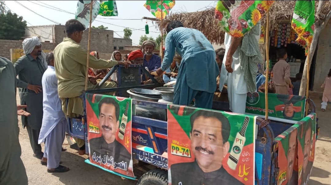 PtiOfficialSGD's tweet photo. سینئر وائس پریذیڈنٹ پی ٹی آئی شمالی پنجاب انصر اقبال ہرل کی جانب سے جشن عید میلادالنبیﷺ کے موقع پہ حلقے میں وسیع پیمانے پہ لنگرِ تقسیم کیا گیا۔
#PP74 #KotmominSargodha
#خاتم_النبیین_محمدصلى https://t.co/nxkGPyyLXg