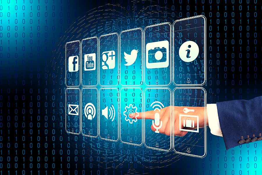 YonathanCreativ's tweet photo. Cómo aplicar IA en Redes Sociales para Pequeñas Empresas https://t.co/nrYCcqUpTh https://t.co/DN2UF3smYH