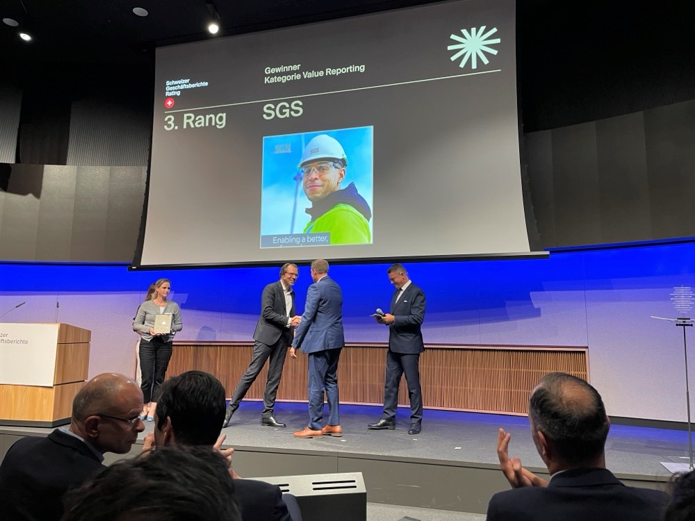 SGS_SA's tweet photo. We were awarded third place for Value Reporting from the Swiss Annual Report Rating for the quality of our annual integrated report: https://t.co/hcTprglLq6 #WeAreSGS #GBRating23 #ValueReporting https://t.co/3h78Q2rt26