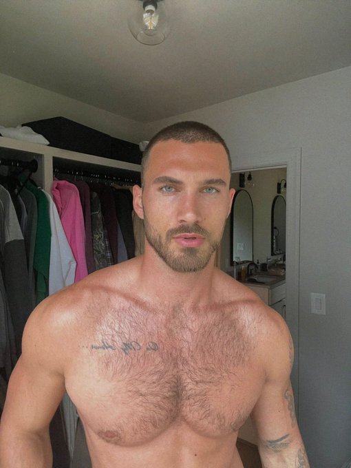 good morning y&rsquo;all 🥱 https://t.co/CKZ3MwZZlx