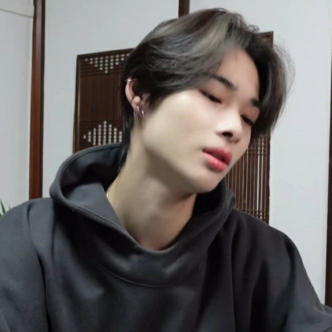 kzuhafims's tweet photo. day 18 of looking for more kpop moots !

> hammy
> he/they
> not new to #kpoptwt or #stantwt
> 16
> ult roady zerose fearnot
> any fandoms welcome !
> needing more once engene boynextdoor ill-it moa and turning moots
> https://t.co/uGiSBotarA 

♡ /↻ and follow to be moots ! https://t.co/n10xJuoOIC